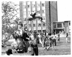 45 RALPH LEE and Mettawee River Puppet Theatre